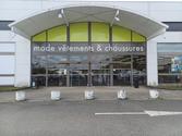 magasin chaussures et vêtements Dury