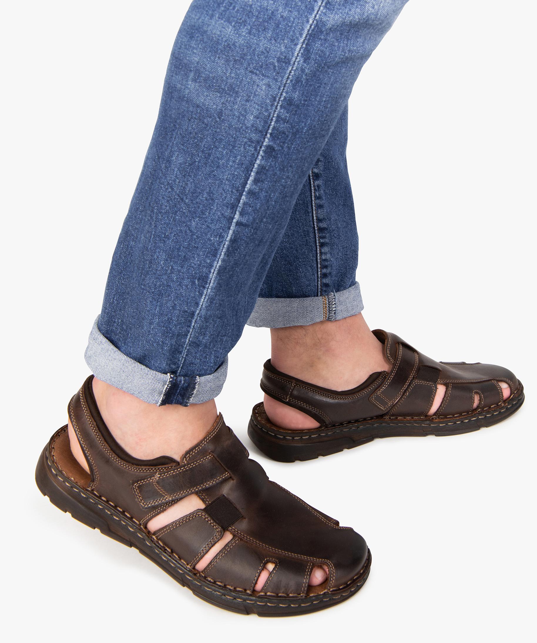 Sandales homme dessus cuir a bout ferme