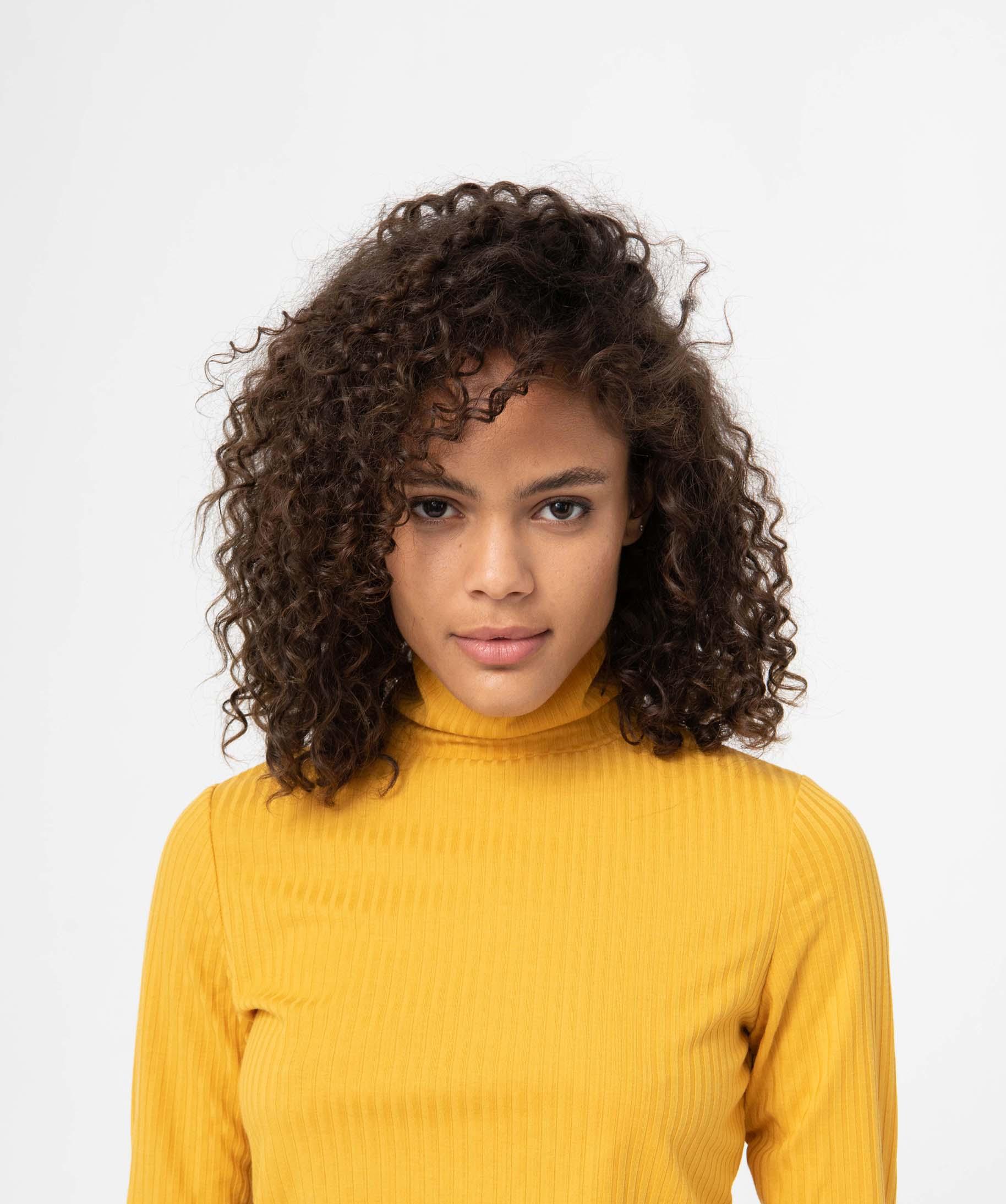 Tee shirt femme en maille cotelee manches longues et col m. jaune GEMO