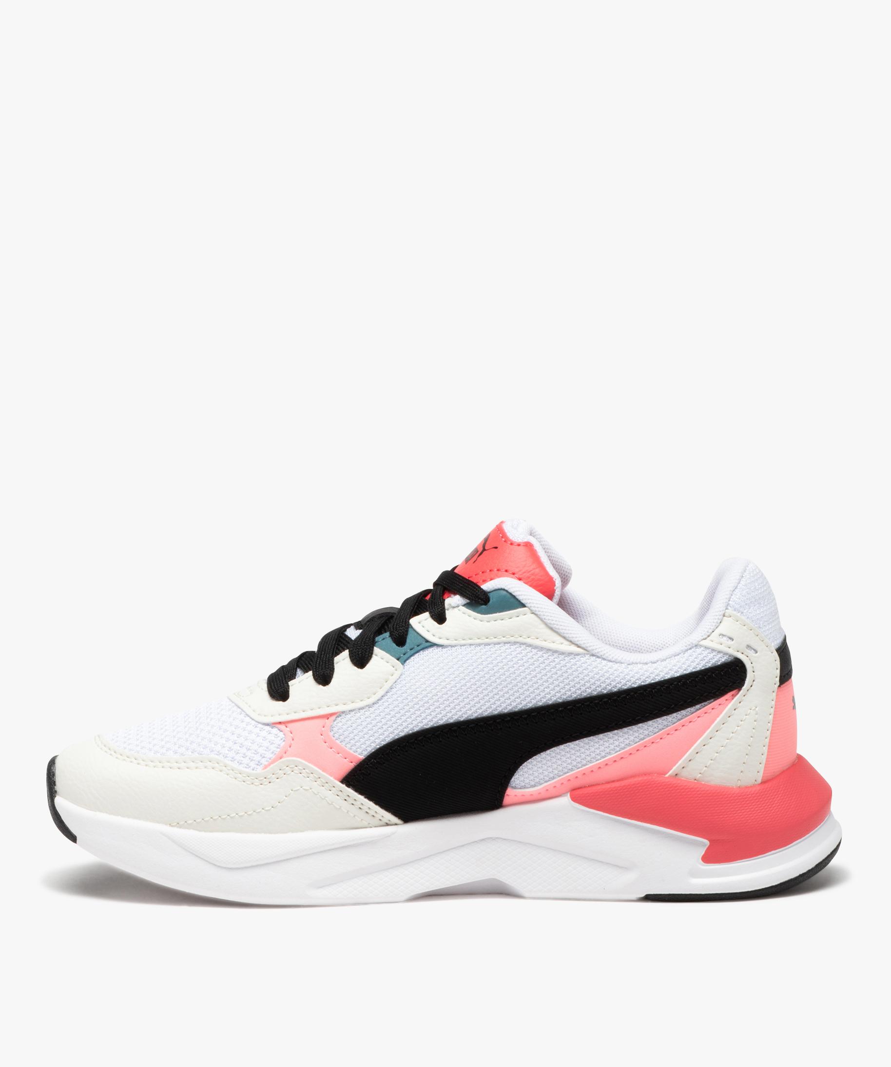 Baskets femme en mesh contrast et lacets style running