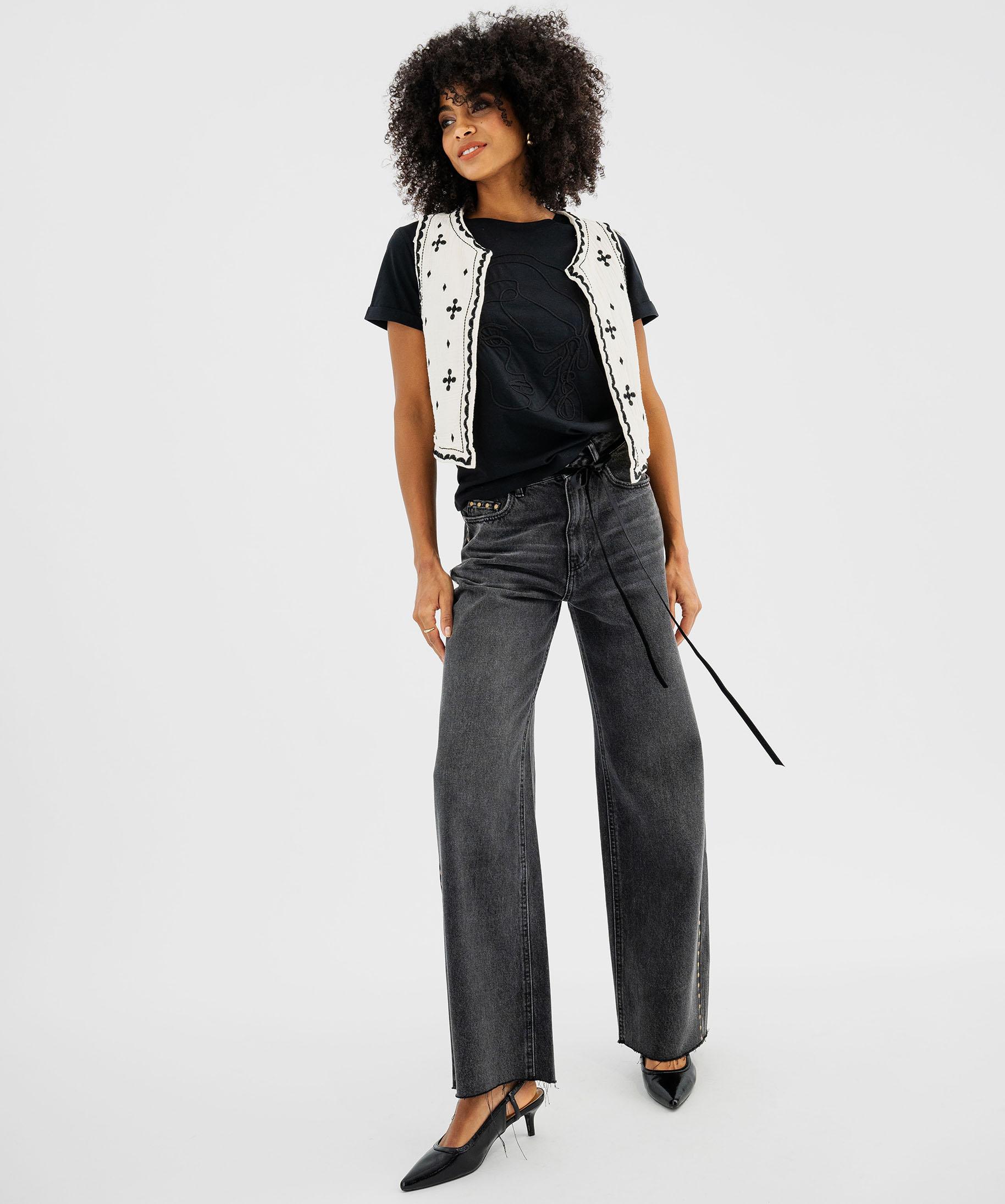 Veste sans manches en gaze de coton brodée femme