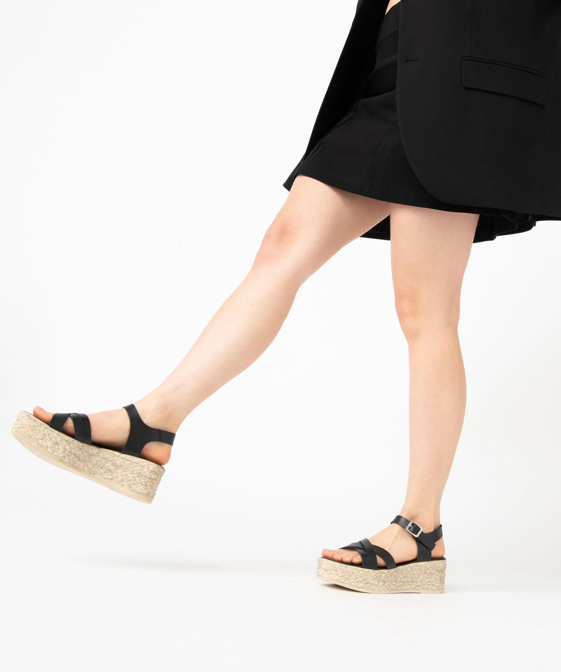 Sandales femme compensees dessus cuir uni noir GEMO