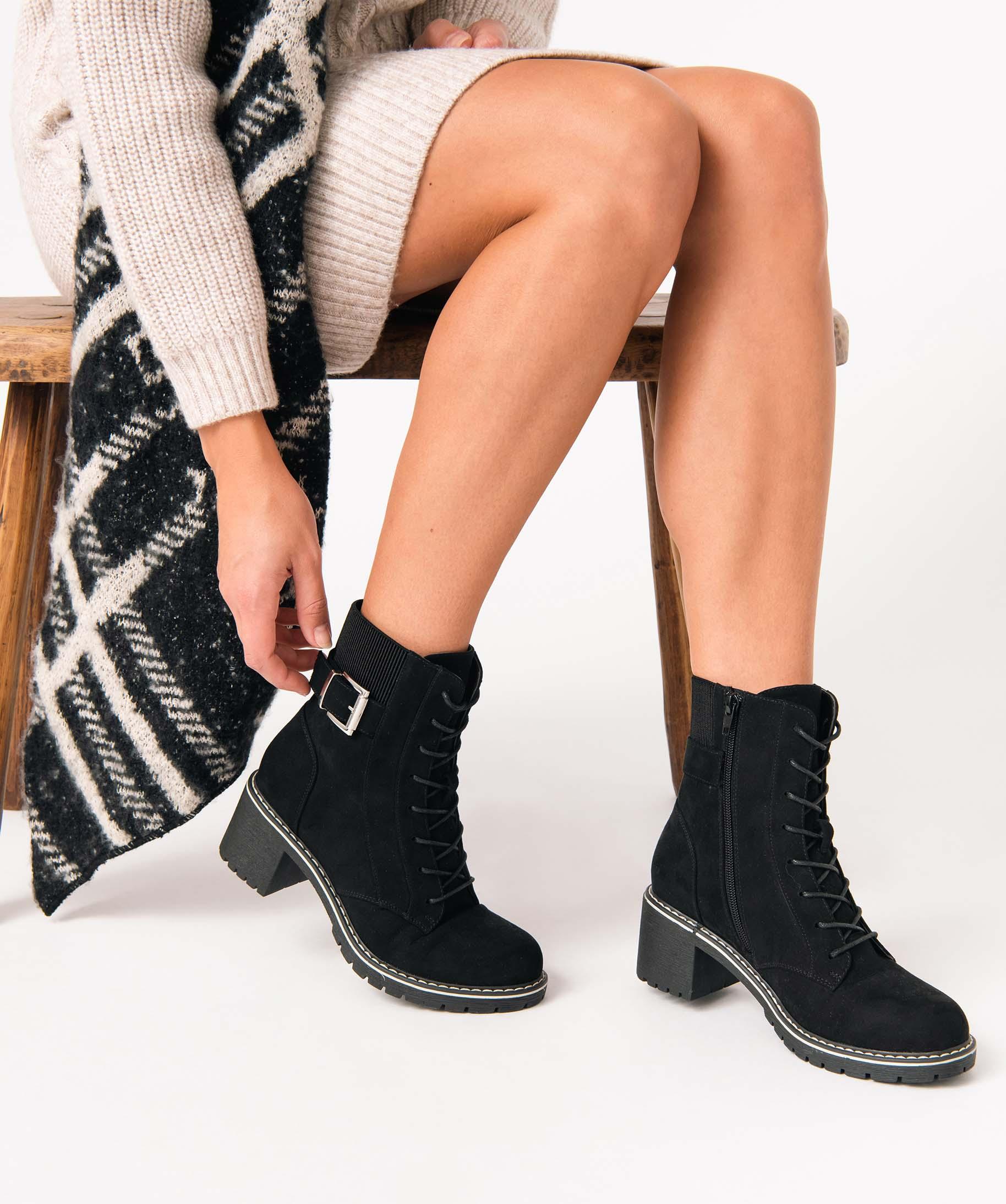 Boots femme a talon dessus en suedine fermeture lacets