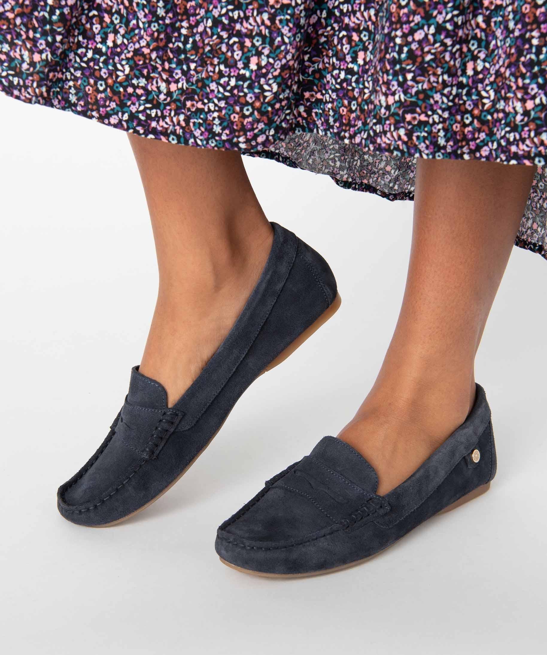 Mocassins femme en cuir uni et semelle a picots