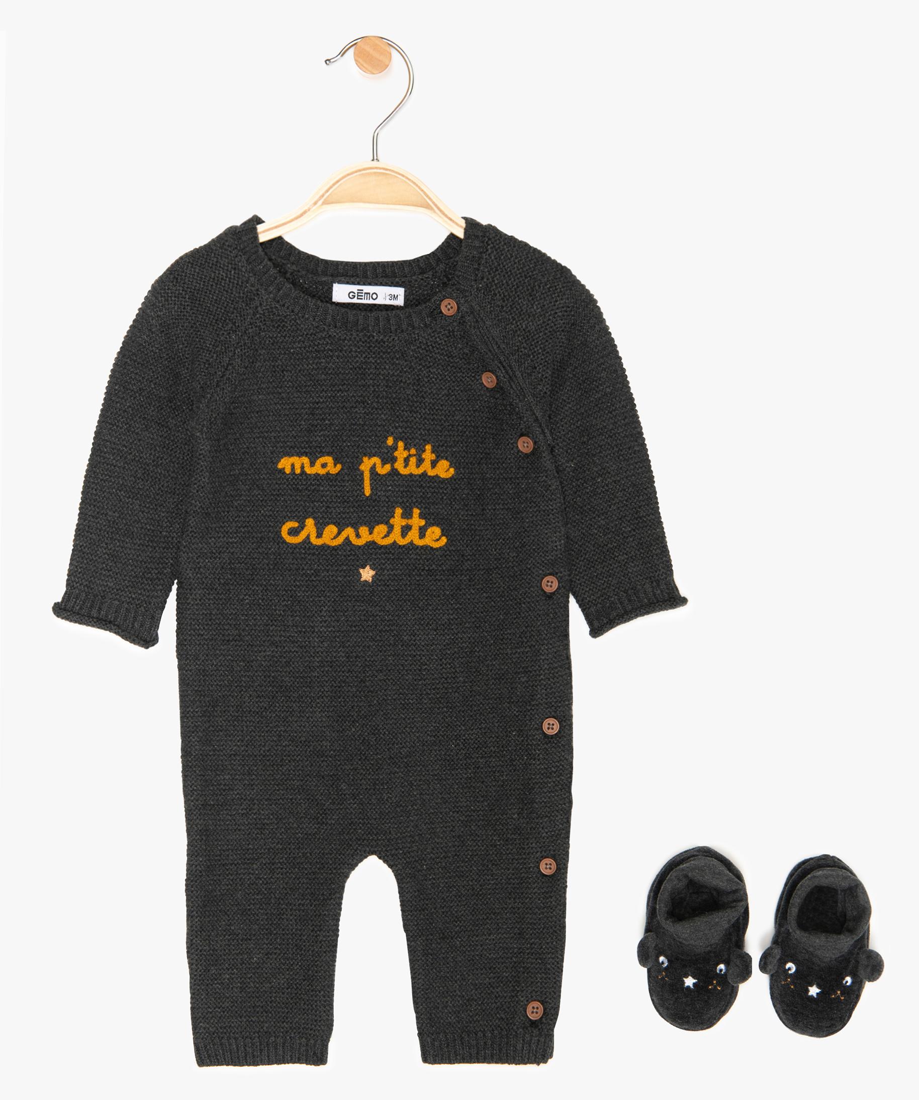 Ensemble b b gar on 2 pi ces pyjama chaussons en gris