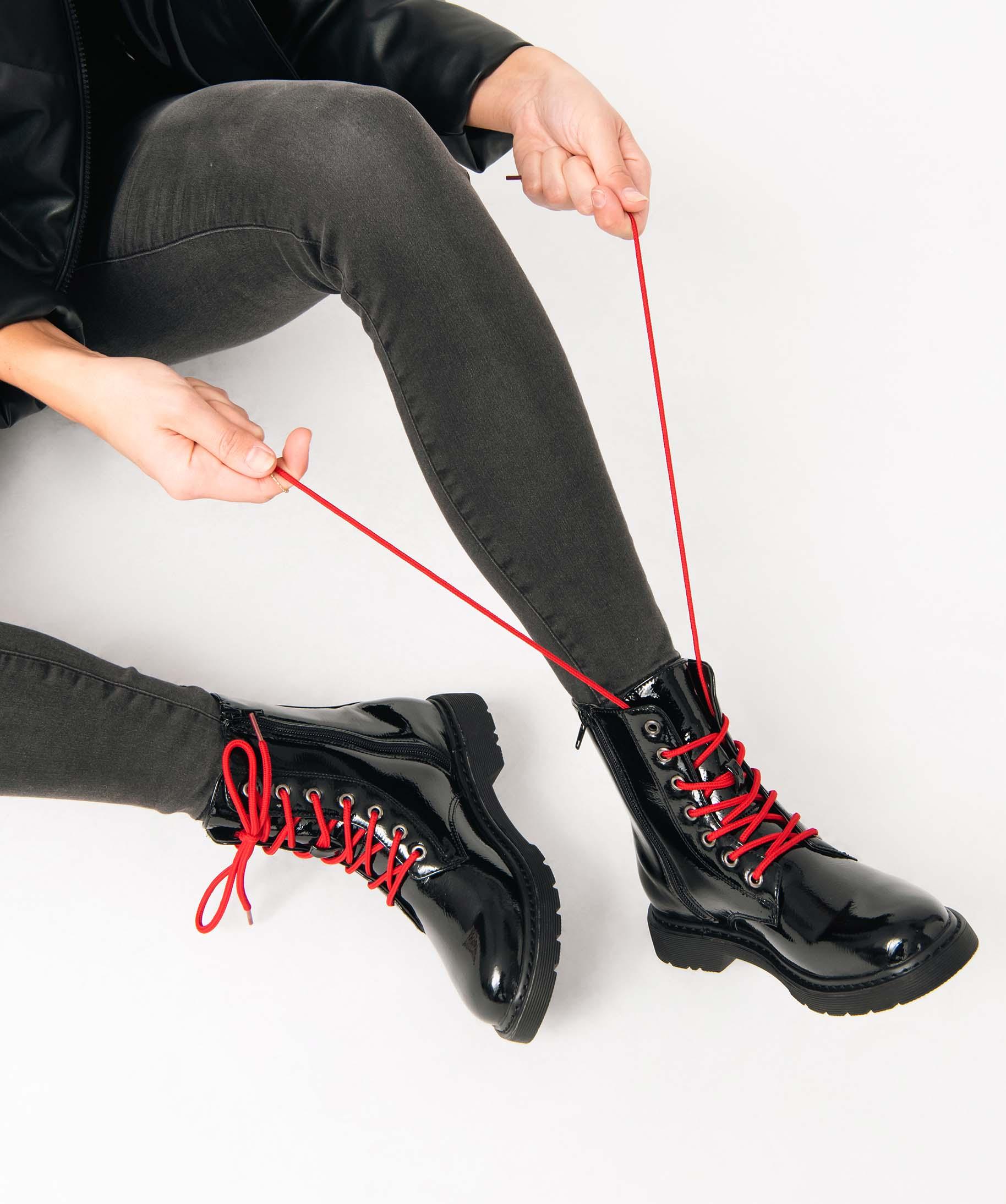 Boots femme rangers a semelle crantee et dessus fantaisie noir GEMO