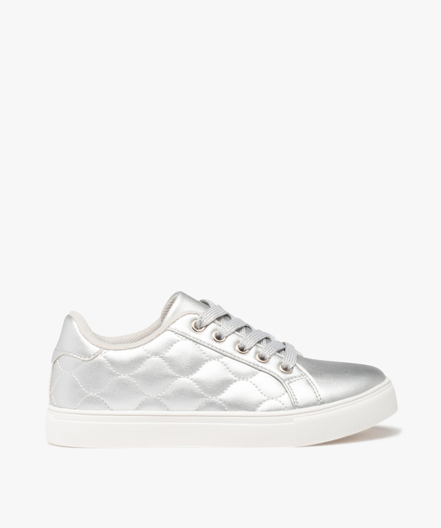 basket argenté adidas