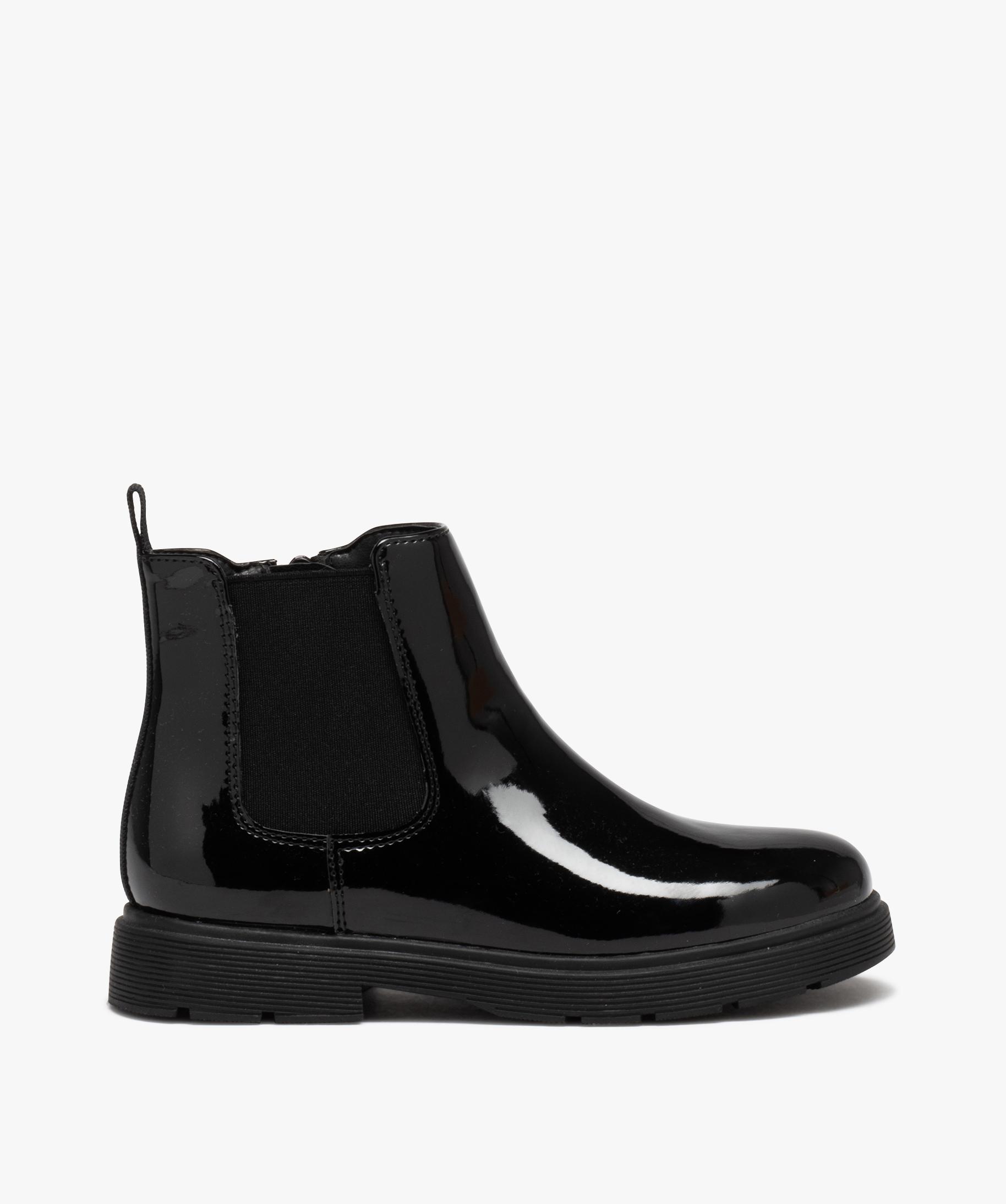 Boots fille unies dessus vernis a semelle crantee