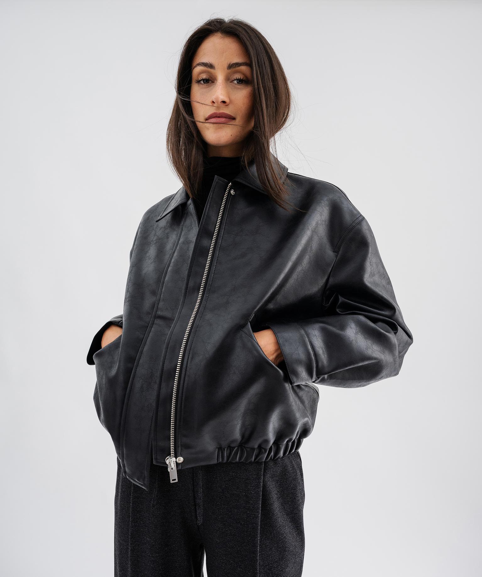 Blouson court coupe large en cuir imitation femme - GEMO Blouson court coupe large en cuir imitation femme - GEMO