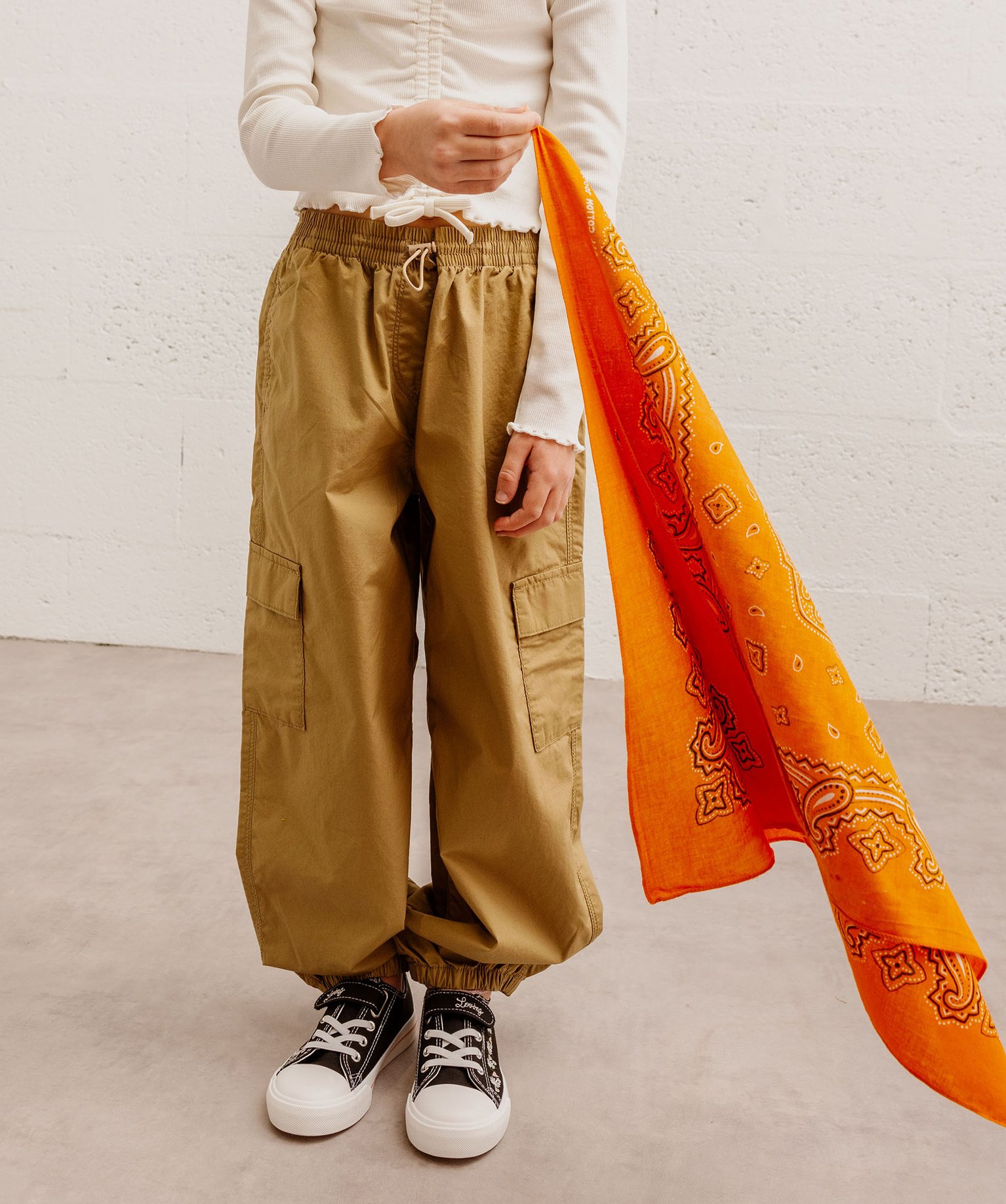 Pantalon cargo parachute en toile fine fille - 6 - marron - GEMO