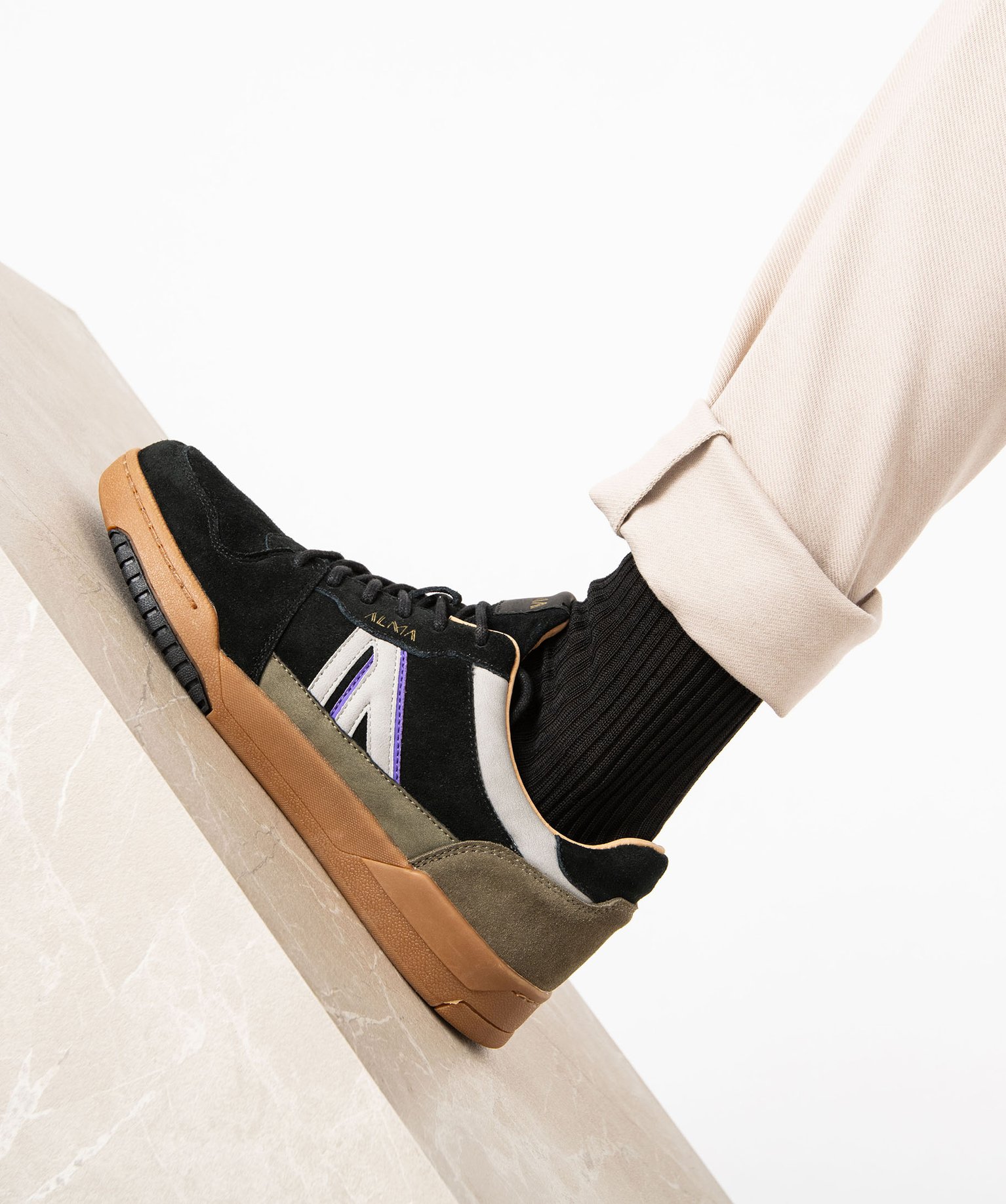 Baskets homme multicolores dessus en cuir suédine - Alma Planète - 42 - noir - ALMA