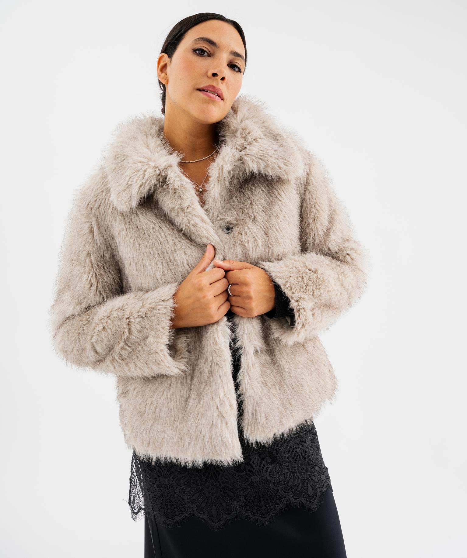 Manteau court fourrure imitation femme - GEMO Manteau court fourrure imitation femme - GEMO