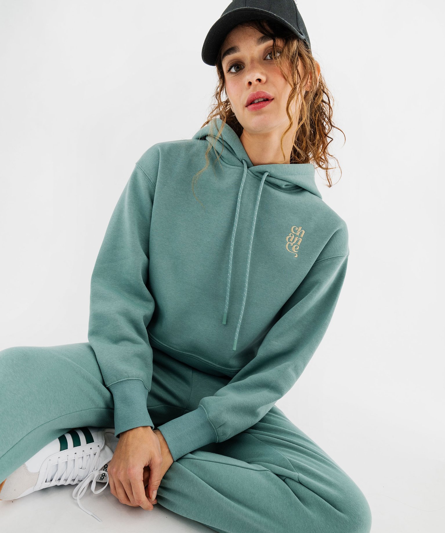 Sweat à Capuche Femme – Coupe Décontractée, Matière Douce, Idéal Loisirs Et Détente, Couleur Unie