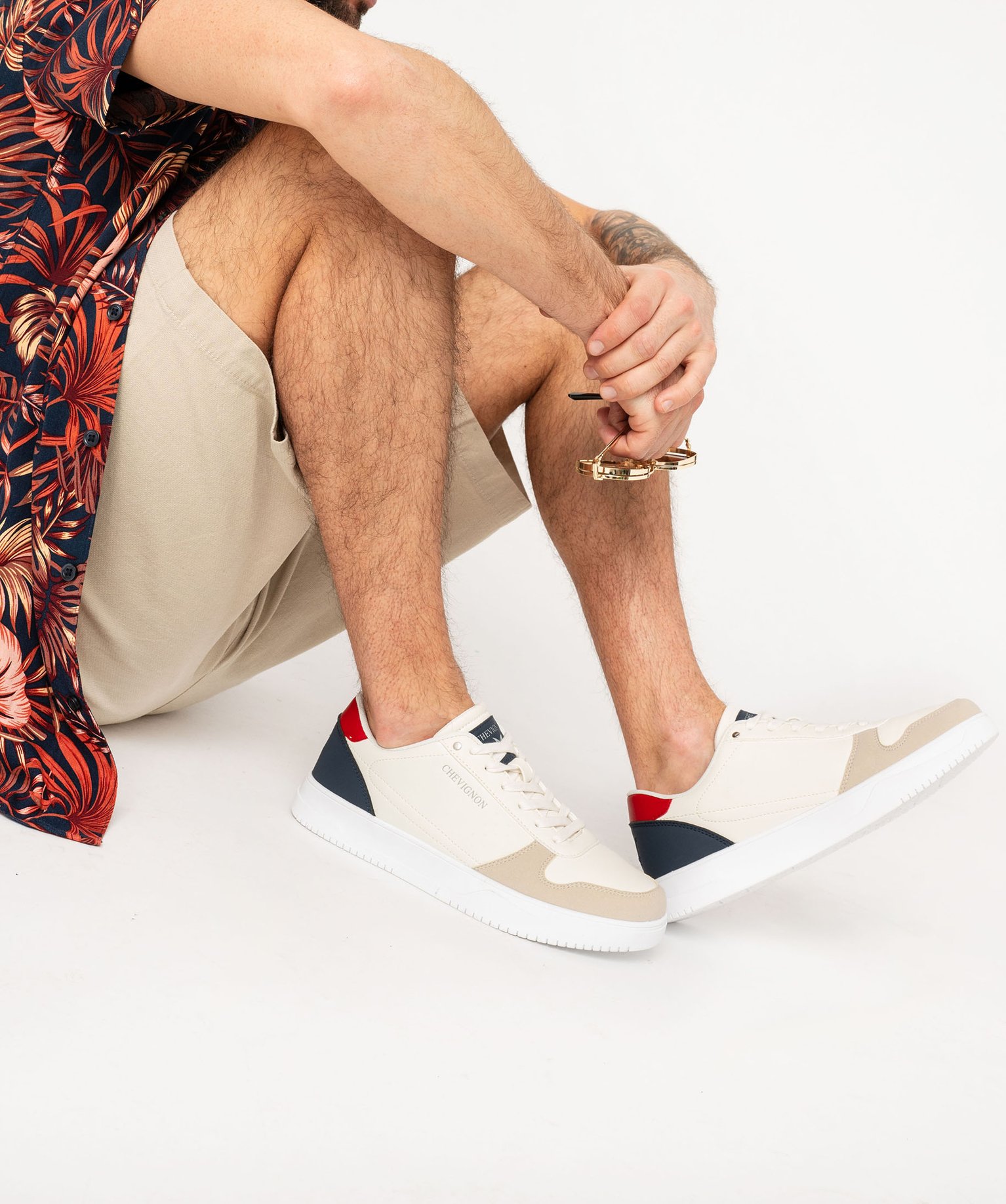 Baskets homme casual à lacets avec détails colorés - Chevignon - 46 - blanc - CHEVIGNON