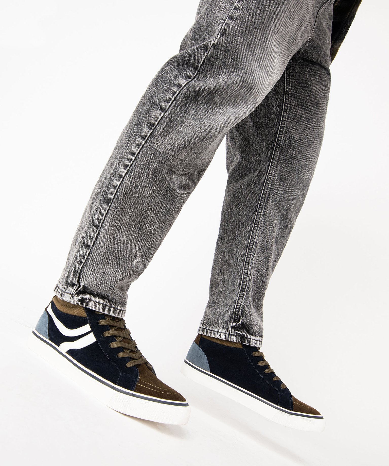 Baskets homme mid-cut en suédine à col rembourré - 40 - kaki standard - GEMO