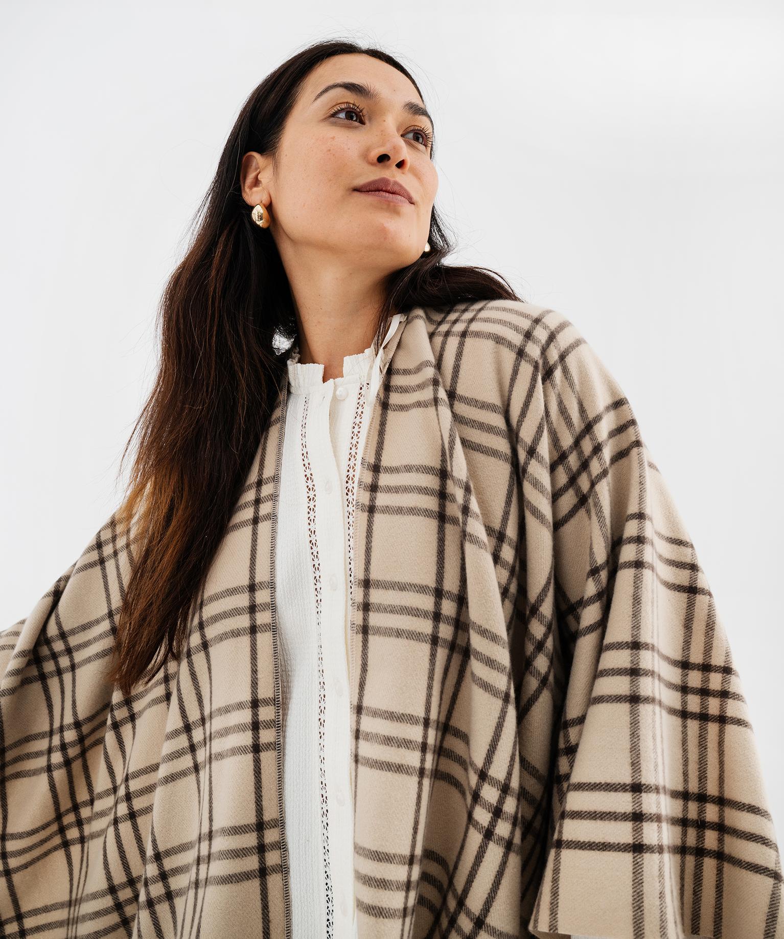 Poncho à carreaux avec franges femme - GEMO Poncho à carreaux avec franges femme - GEMO