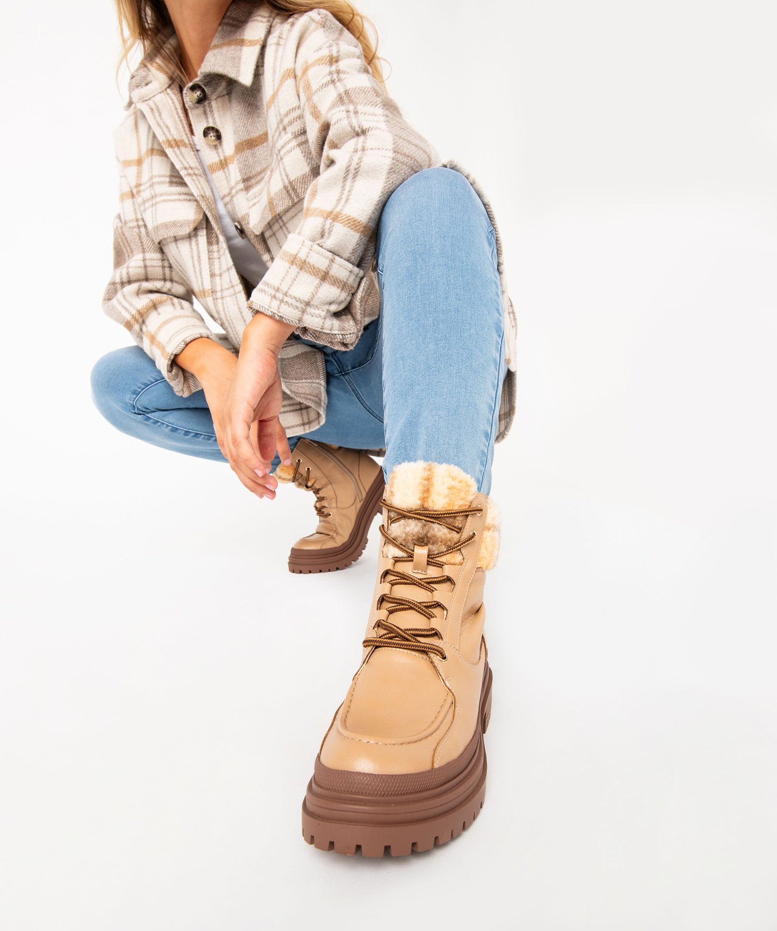 Boots femme fourrées et unies avec col et languette en sherpa - 36 - beige - GEMO