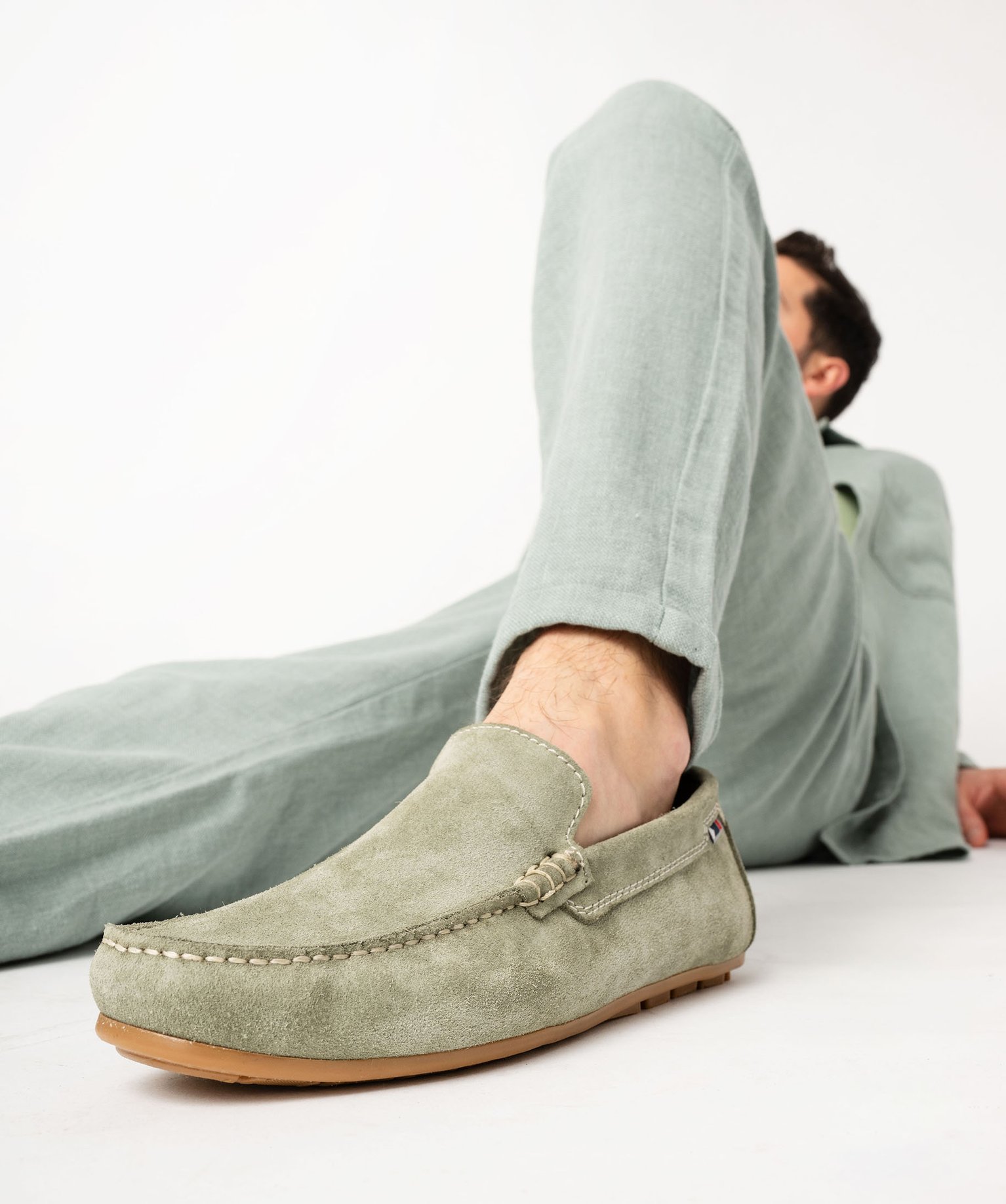 Mocassins homme unis dessus en cuir suédé à semelle crantée - 46 - vert clair - GEMO