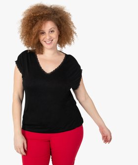 Tee-shirt femme grande taille à manches courtes et col V et dentelle  vue1 - GEMO 4G GT - GEMO