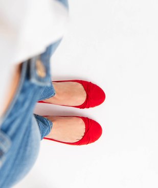 Ballerines femme en suédine unie avec bout drapé vue1 - GEMO(URBAIN) - GEMO