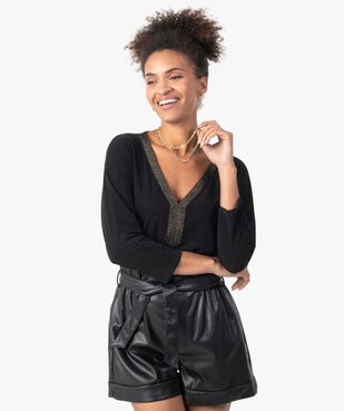 Tee-shirt femme avec col V fantaisie vue1 - GEMO(FEMME PAP) - GEMO