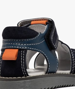 Sandales garçon à brides en cuir et fermeture scratch vue6 - Nikesneakers (ENFANT) - Nikesneakers