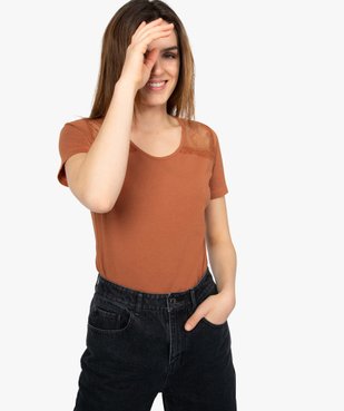 Tee-shirt femme à manches courtes avec épaules en dentelle vue1 - GEMO (MAILLE) - GEMO