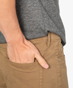 Pantalon homme straight uni en coton stretch vue2 - GEMO (HOMME) - GEMO