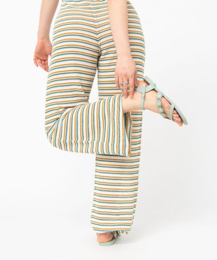 Sandales femme unies à talon plat et fleurs en relief vue1 - GEMO (CASUAL) - GEMO