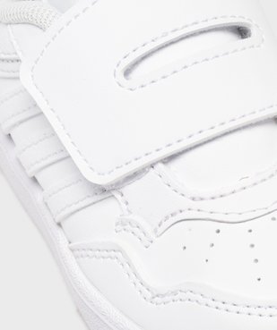 Baskets basses à scratch Hoops bébé garçon - Adidas vue6 - ADIDAS - GEMO