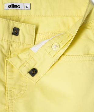 Bermuda en twill avec revers cousus garçon vue2 - GEMO 4G GARCON - GEMO