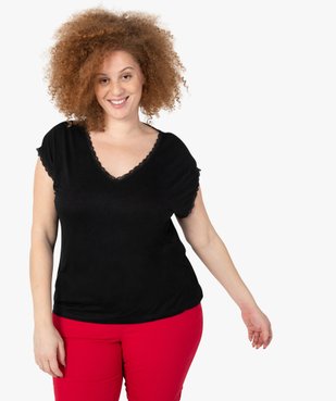 Tee-shirt femme grande taille à manches courtes et col V et dentelle vue1 - GEMO 4G GT - GEMO
