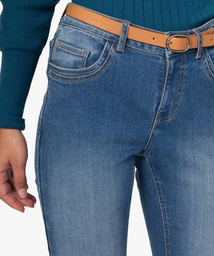 Jean femme regular taille normale délavé avec ceinture vue2 - GEMO(FEMME PAP) - GEMO