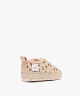 Chaussons de naissance bébé fille baskets imprimées léopard  vue4 - LITTLE LOVE - GEMO