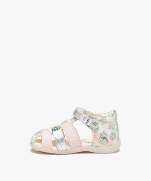 Chaussures premiers pas bébé fille sandales en cuir avec brides fantaisie et à scratch - Kickers vue3 - KICKERS - GEMO
