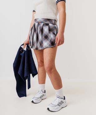 Jupe-short courte et plissée à carreaux fille vue1 - GEMO (JUNIOR) - GEMO
