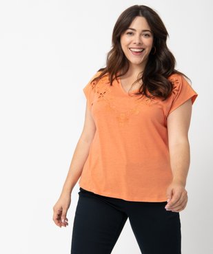 Tee-shirt femme grande taille brodé sur l’avant  vue1 - GEMO (G TAILLE) - GEMO