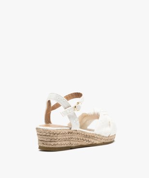 Sandales fille compensées dessus en broderie anglaise vue4 - GEMO (ENFANT) - GEMO