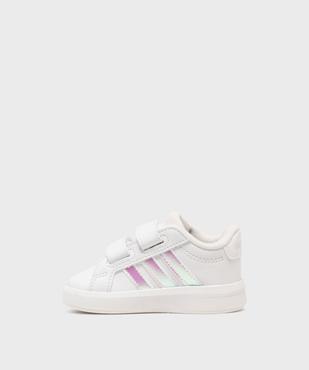 Baskets Grand Court 3.0 à scratch bébé fille - Adidas vue3 - ADIDAS - GEMO