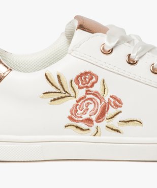 Baskets fille avec motif rose brodé et lacets rubans vue6 - GEMO (ENFANT) - GEMO