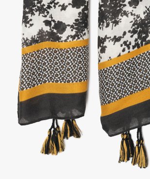 Foulard femme imprimé avec pompons dans les coins vue2 - Nikesneakers (ACCESS) - Nikesneakers