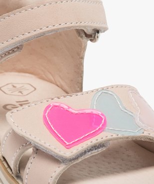 Sandales bébé fille avec motifs coeurs sur le dessus vue6 - GEMO(BEBE DEBT) - GEMO