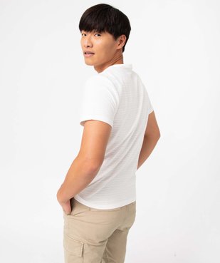 Tee-shirt homme à manches courtes avec poche poitrine vue3 - GEMO (HOMME) - GEMO