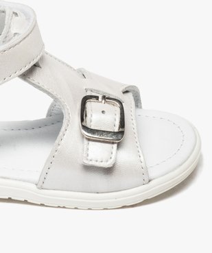 Sandales bébé fille unies en cuir avec reflets irisés vue6 - GEMO(BEBE DEBT) - GEMO