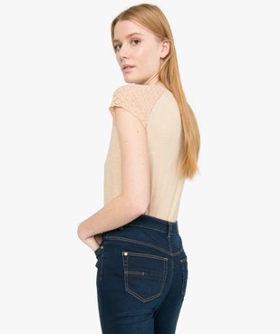 Tee-shirt femme à manches dentelle contenant du coton bio vue3 - GEMO C4G FEMME - GEMO