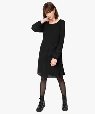 Robe de soirée femme en matière crêpe plissée avec manches longues vue1 - GEMO(FEMME PAP) - GEMO