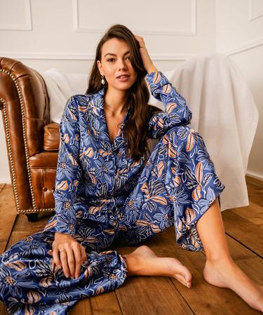 Pyjama Femme En Satin élégant – Ensemble Deux Pièces Rayé, Confortable Et Classe Pour La Nuit Ou La Maison - 13