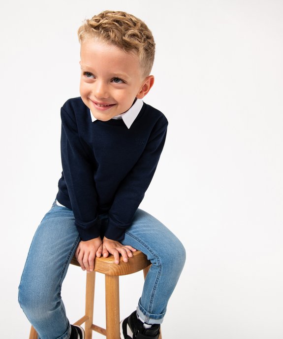 Sweat uni avec broderie poitrine garçon vue1 - GEMO (ENFANT) - GEMO