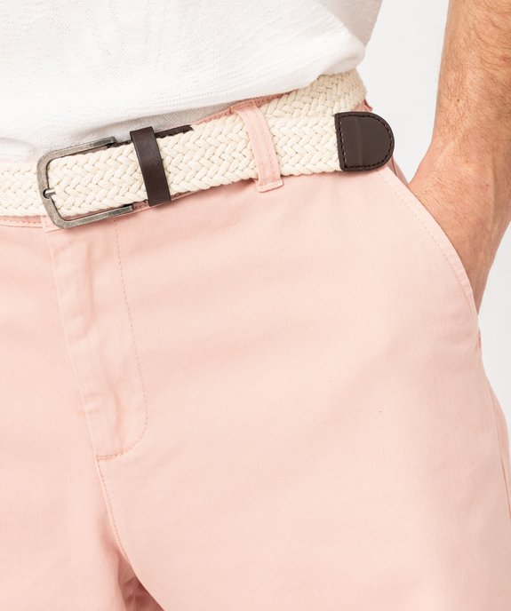 Bermuda chino en coton stretch coloris unique avec ceinture homme vue2 - GEMO (HOMME) - GEMO