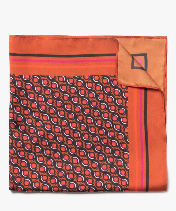 Foulard carré en satin à motif femme vue2 - GEMO 4G FEMME - GEMO